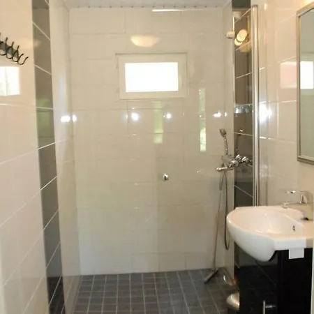 Haennilaen Tila Karuna